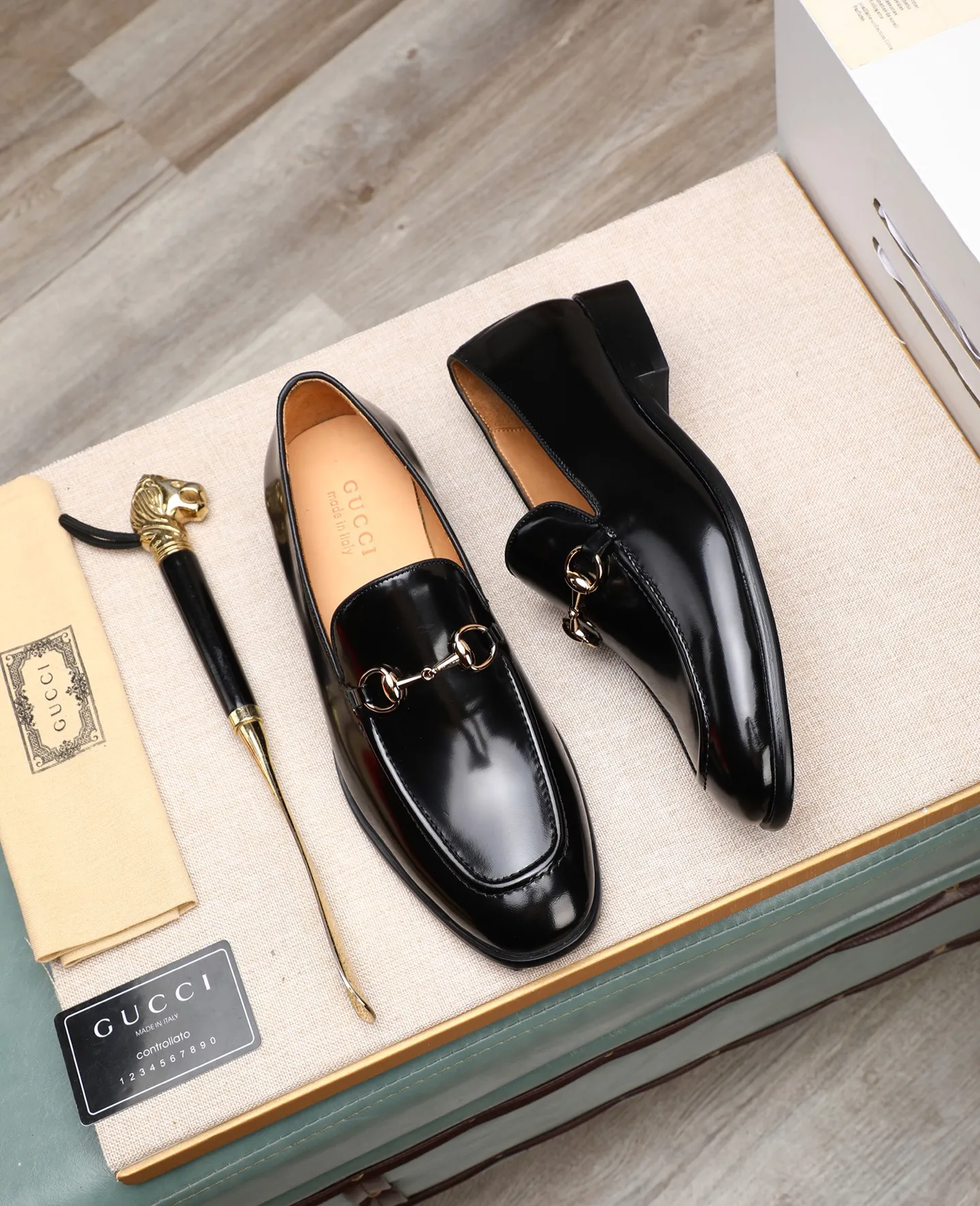 Men's shoes 💰620 📛📛Original version (water-dyed cowhide) Gucci GUCCI official website formal shoes 🌀 Italy 🇮🇹 imported cowhide ➕ top imported water-dyed cowhide lining 💋 fine handmade original bottom, the real thing looks better when photographed in person Standard size 39-44 (38 45 customized)